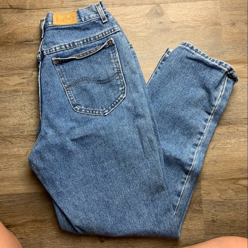 Vintage Lee high-rise tapered leg mom jeans